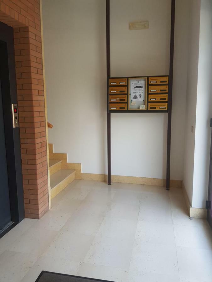 "La Casa Di Mariagrazia" Rooms Con Cucina Condivisa E Terrazza Sammichele Di Bari Exterior photo